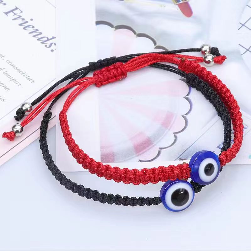 evil-eye-bracelet-with-red-string-