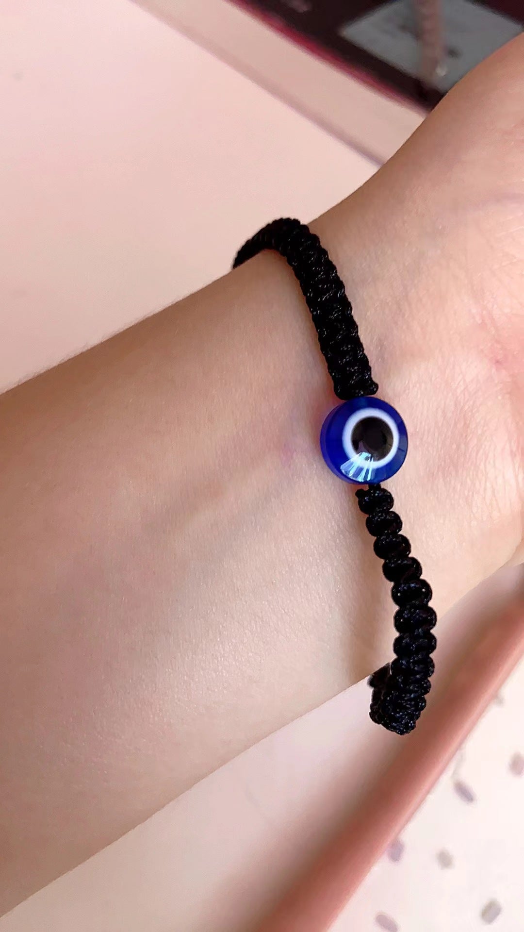 evil-eye-bracelet-with-red-string-